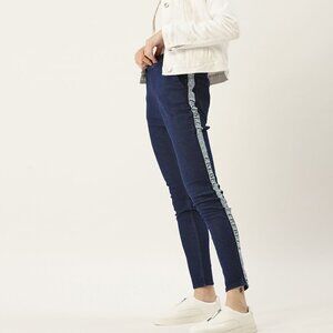 NWOT Navy Blue Silver Stripe Stretchable Jeggings